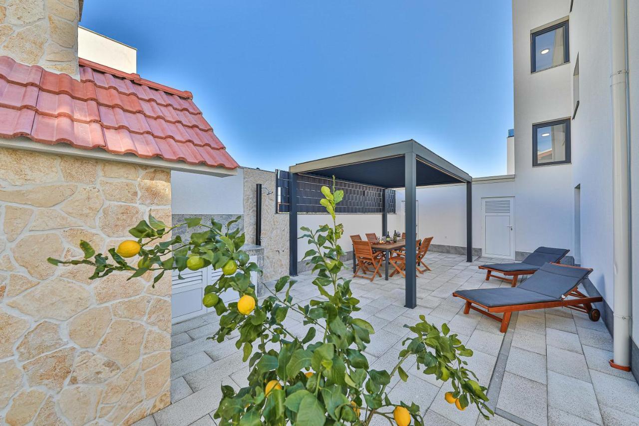 Luxury Apartment Pia With Swimming Pool And Grill Τρογκίρ Εξωτερικό φωτογραφία