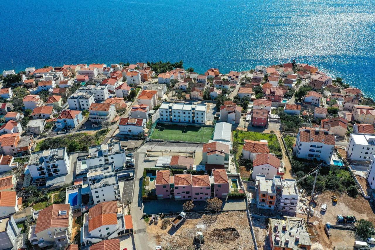 Luxury Apartment Pia With Swimming Pool And Grill Τρογκίρ Εξωτερικό φωτογραφία