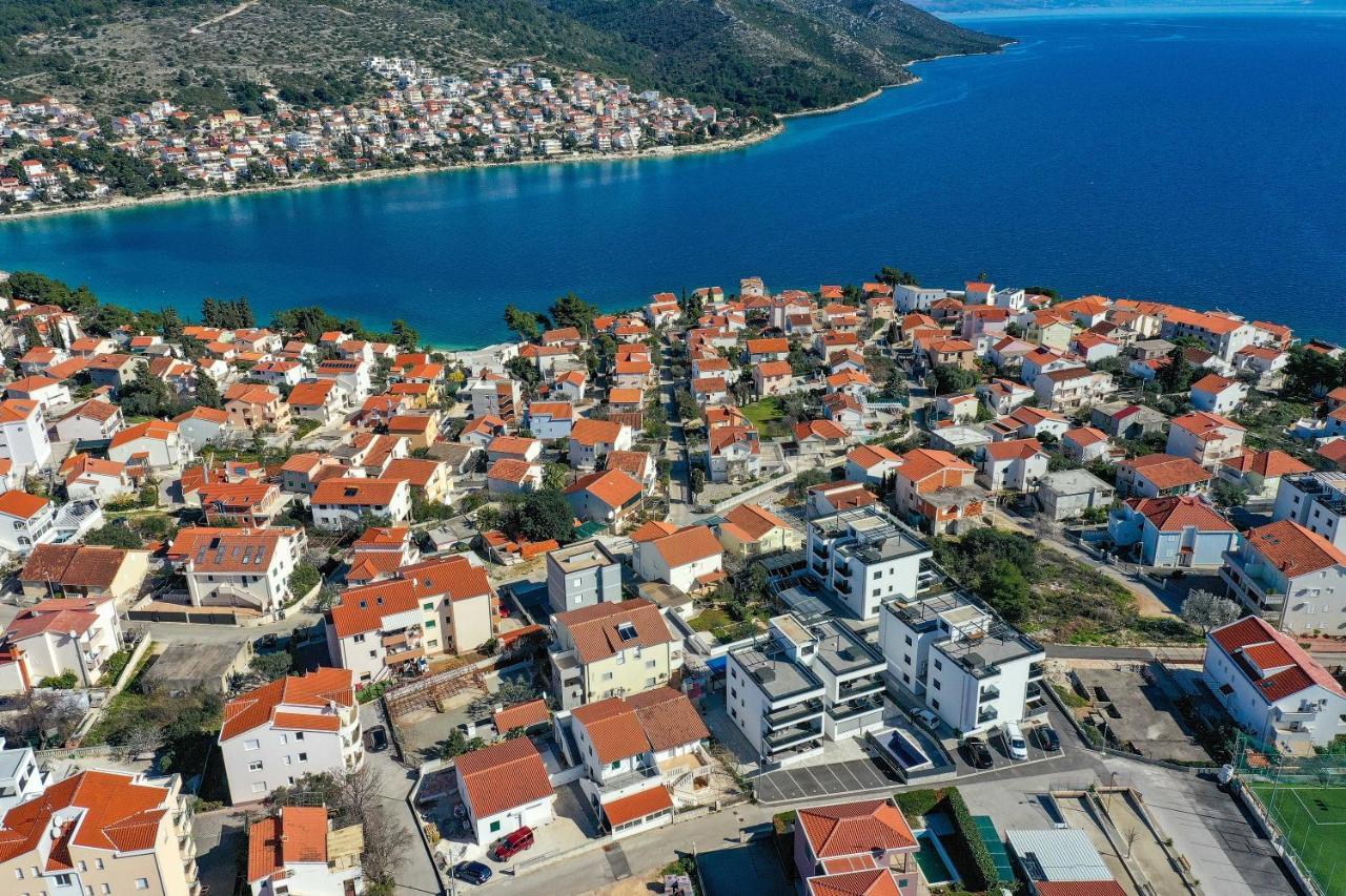 Luxury Apartment Pia With Swimming Pool And Grill Τρογκίρ Εξωτερικό φωτογραφία