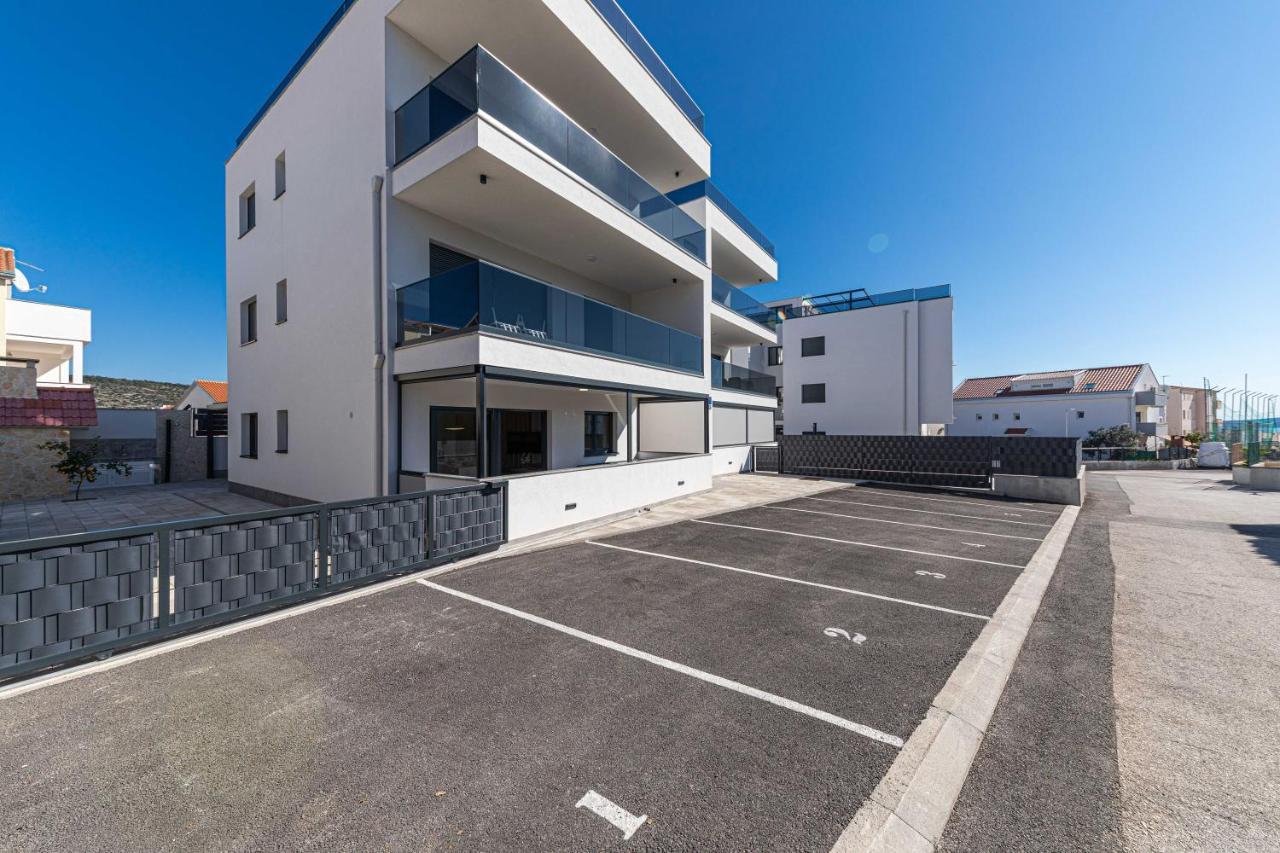 Luxury Apartment Pia With Swimming Pool And Grill Τρογκίρ Εξωτερικό φωτογραφία